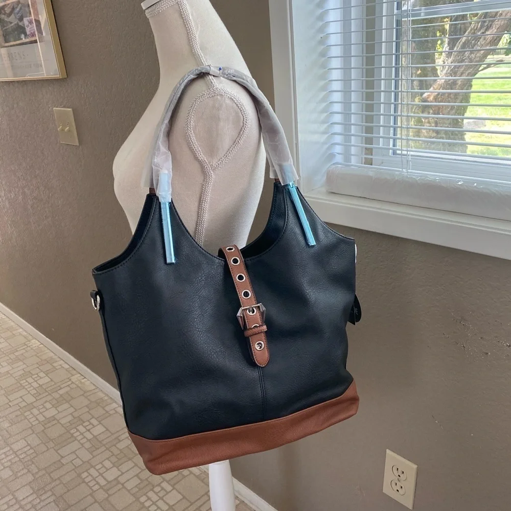 Black Rivet Lindsey black and brown faux leather hobo